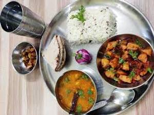 Dal Fry + Aloo Jeera + 3 Roti