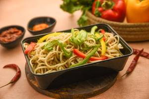 Kolkata Style Veg Hakka Noodles