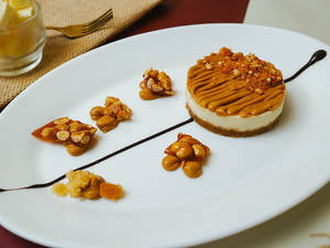 Peanut Butter Cheese Cake (eggless)