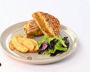 Grilled Veg & Cheese Sandwich in Multigrain Panini..