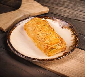 Shahi paneer puff