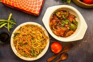 Chowmein + Paneer Chilli Gravy