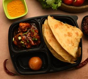 Chilli Chicken With Paratha Combo