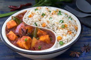 Mangolian Rice + Chilli Paneer (4 Pcs)