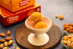 Besan Moong Laddu
