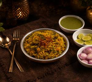 Chicken Yakhni Pulao [1 Kg, Serves 6]