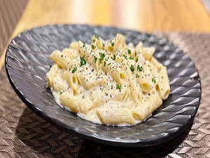 White Sauce Pasta