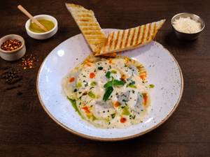 Spinach and Ricotta Cheese Ravioli Pasta