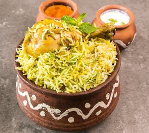 Rajugari Kodi Pulao (Chicken)