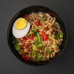 Egg Schezwan Noodles