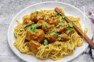 Egg Chicken Gravy Noodles
