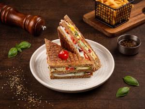 Herbed Vegetables Club Sandwich