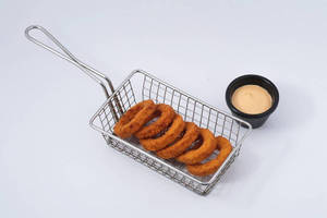 Crispy Onion Rings Basket