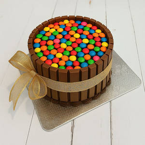 Kitkat Gems Chocolate Cake (eggless)