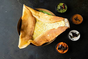 Muttai Kal Dosai [Egg Dosai]
