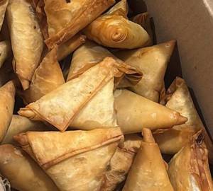 Beef samosa 4pcs