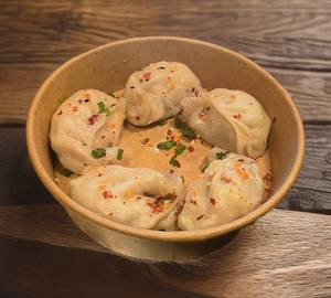 Chicken Cheese Steamy Momos