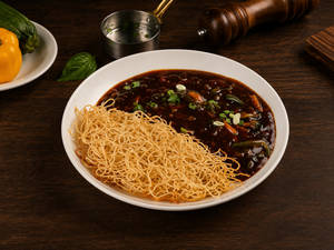 Veg Pan Fried Noodles with Chilli Bean