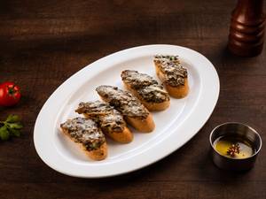 Mushroom Bruschetta [5 Pieces]