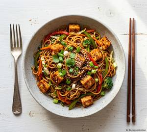 Veg Paneer Schezwan Noodles