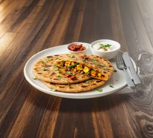 Lehsuni Paneer Paratha [Serves 1]