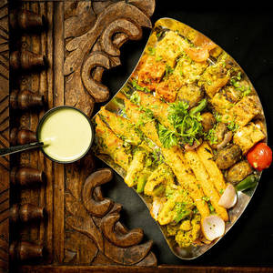 Desi Veggie Platter