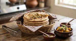 Paneer Paratha With Curd