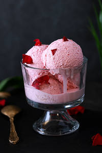 Gulkand Ice Cream