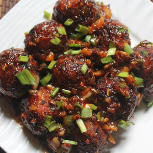 Veg Manchurian 5 Pcs Half