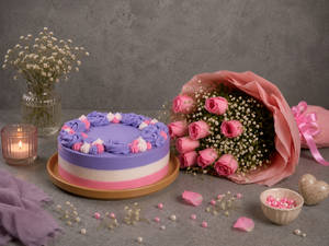 Rose Cake Gift Ensemble