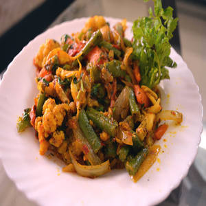 Veg Jhal Frezi Half