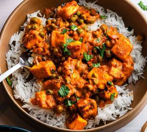 Matar Paneer Served With Rice