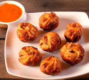 Veg Fried Momos (7 Pieces)