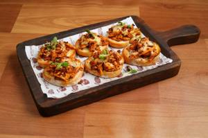 Roasted Chicken & Pesto Bruschetta