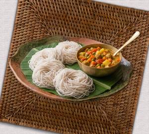 Healthy Rice Idiyappam With Veg Kurma (4, Pcs)