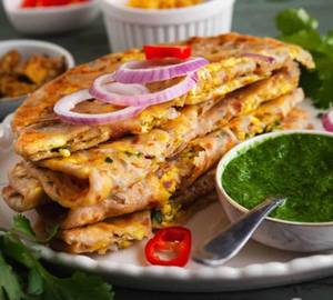 Paneer Prantha With Vegetable Raita Or Achaar (2 prantha)