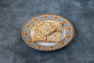 Diamond Chikki (250 Gms)