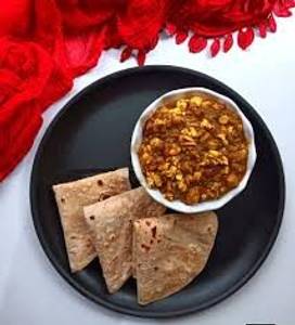 Egg Tadka with 4Pc Tawa Roti