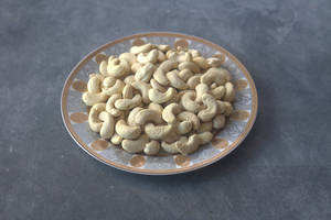 Kaju (medium) (200 Gms)
