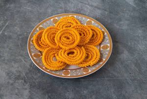 Spl. Masala Butter Chakri (100 Gms)