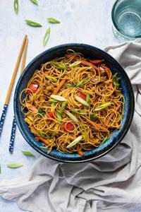 Singapore Veg Noodles
