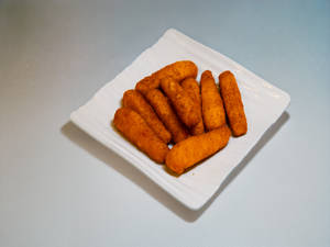 Cheesy Pizza Fingers (9 Pcs)