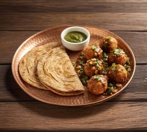 Veg Manchurian Lachha Paratha