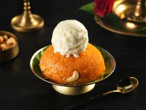 Carrot Halwa With Ice-cream