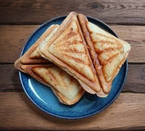 Aloo Mutter Toast Sandwich