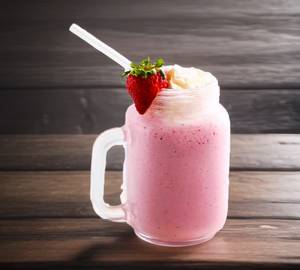 Strawberry milk shake