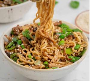 Veg Hakka Noodles 199