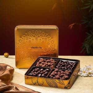 Cosmos Chocolate Hamper [400 g]