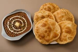 Dal Makhani With Poori (5Pc)