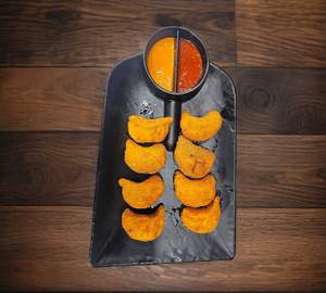 Paneer Kurkure Fried Momos [8 Pcs]